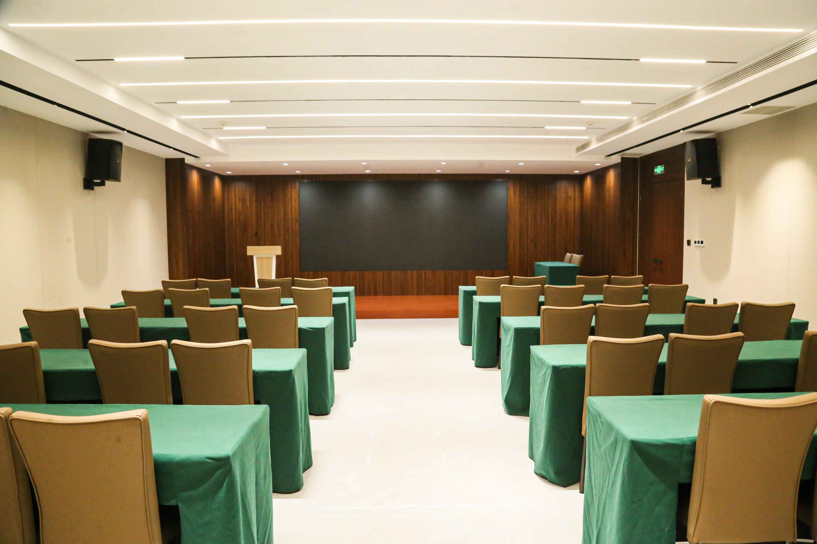 多媒體拍賣大廳